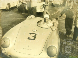 15_Partida da Taça Governador Civil de Lisboa, Stirling Moss 1955A